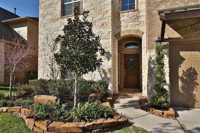 Building Photo - 106 Fallow Buck Dr