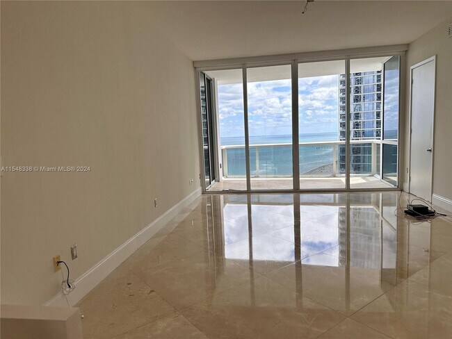 Building Photo - 18101 Collins Ave