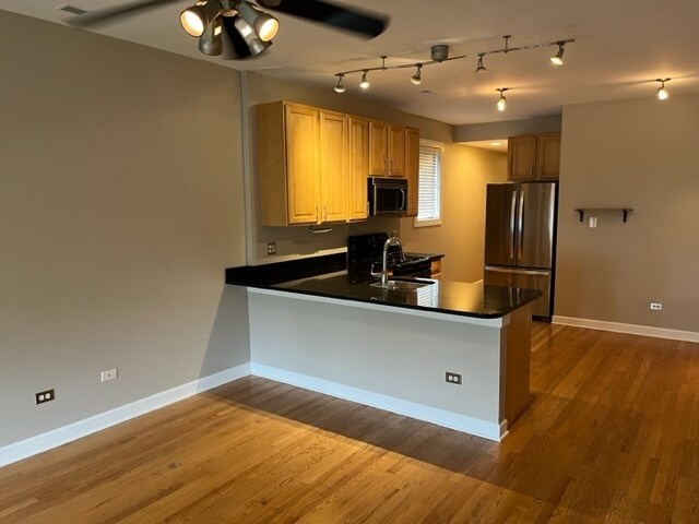 Foto del edificio - 2415 W Harrison St