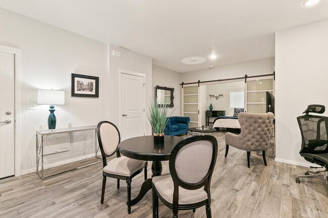 Foto del edificio - 2540 S 42nd St