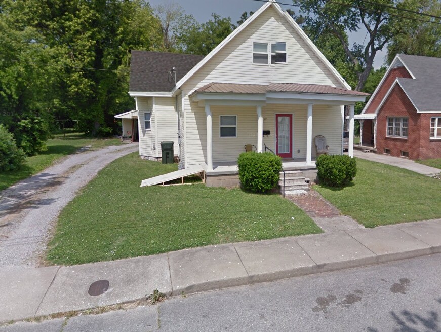 Primary Photo - 239 S Harrig St