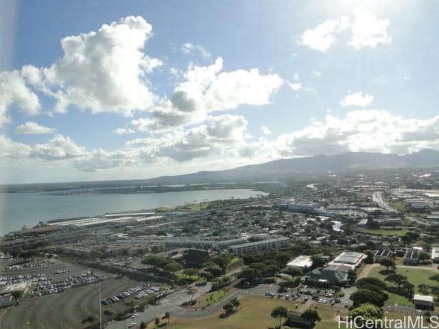 Primary Photo - 98-288-288 Kaonohi St