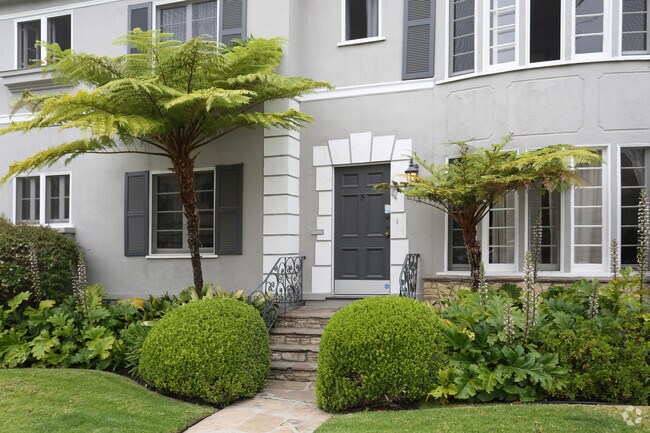 Foto del edificio - 225 S Elm Dr