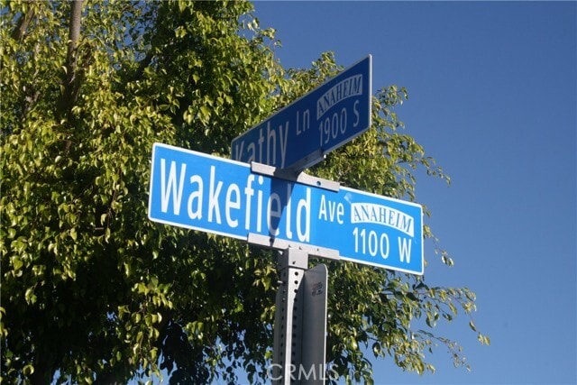 Building Photo - 1152 W Wakefield Ave