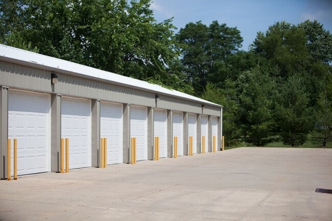 Interior Photo - Frostwood