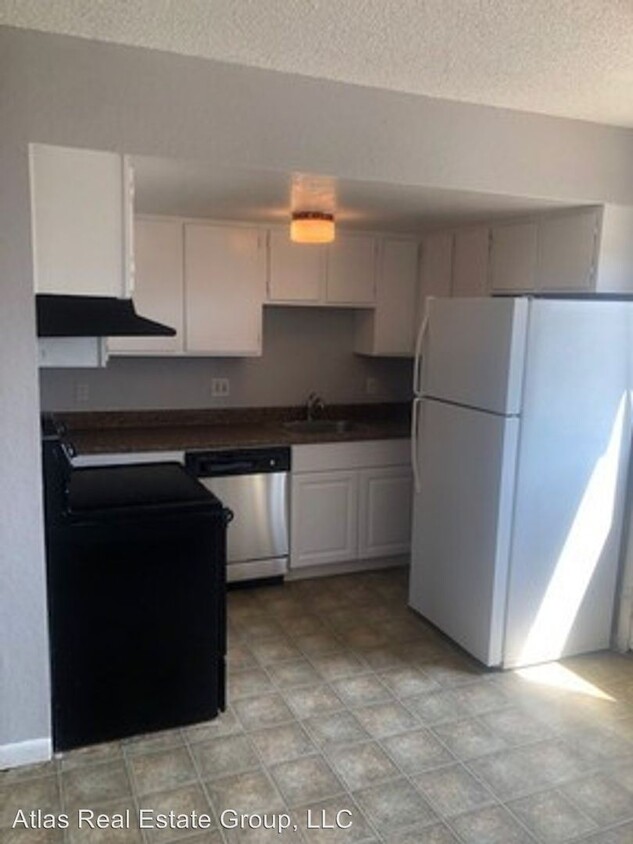 Primary Photo - 3392 W 66th Ave