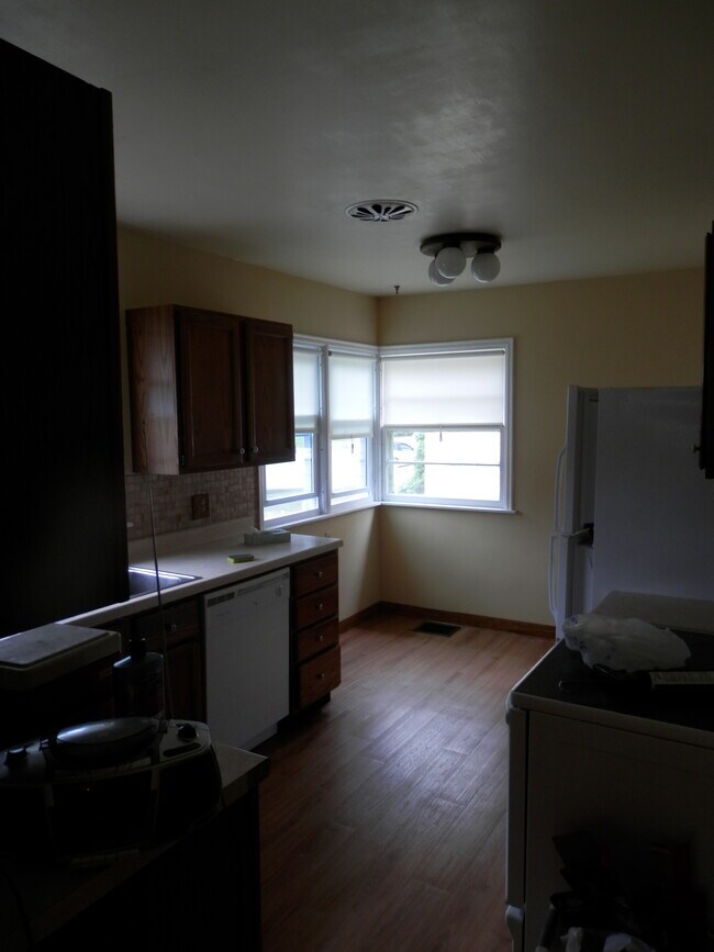Building Photo - 819 Range St