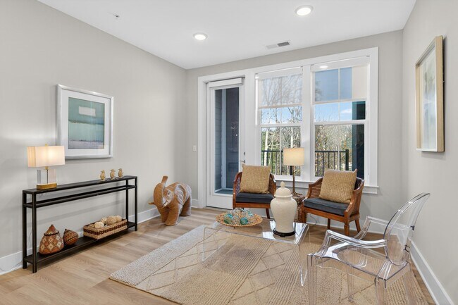 Foto del edificio - 76 Old Mill Bottom Rd N