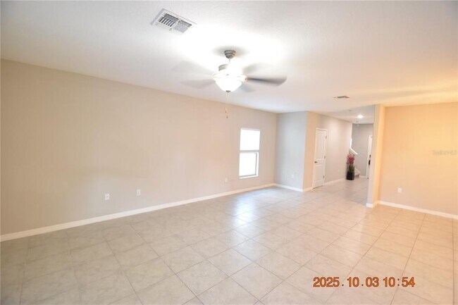 Foto del edificio - 9511 Channing Hill Dr
