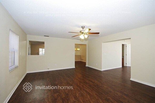 Building Photo - 760 Jena Dr