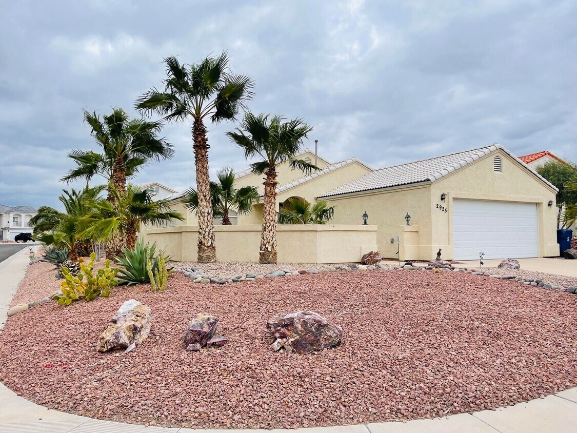 Primary Photo - 3BD/2BA Rental in Desert Foothills Bullhea...