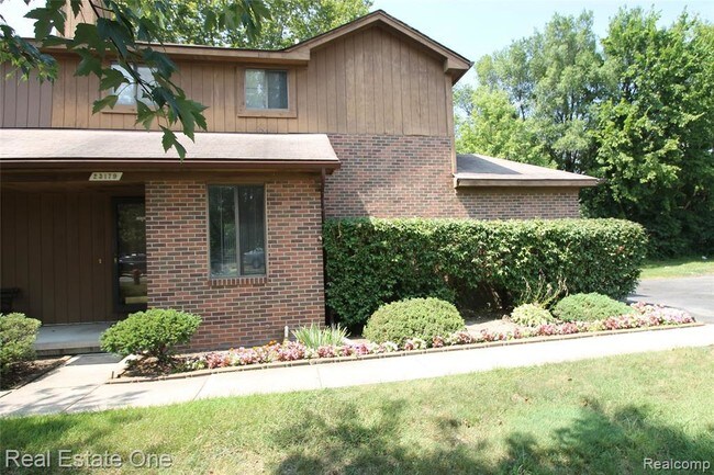 Foto del edificio - 23179 Middlebelt Rd