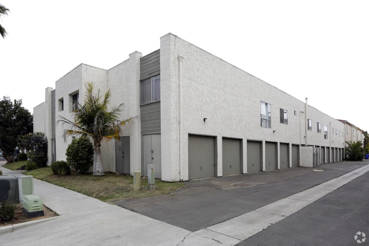 Building Photo - 602 N Cleveland St