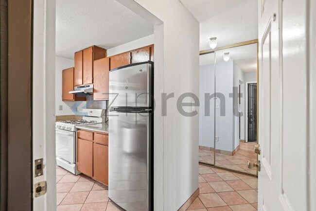 Foto del edificio - 458 Valley View Rd