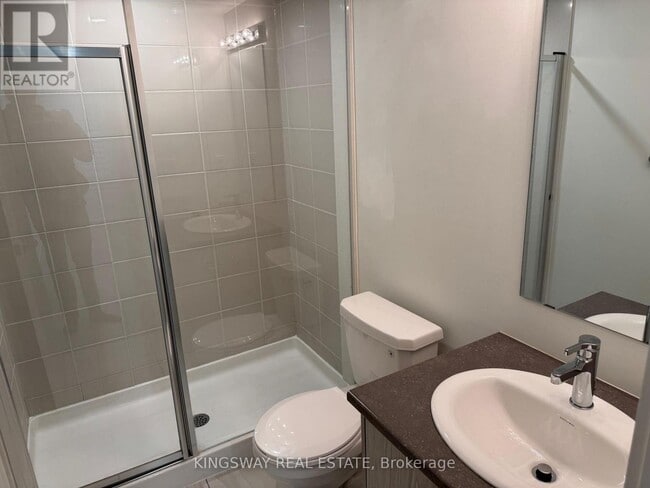 Building Photo - 3550 Colonial Dr