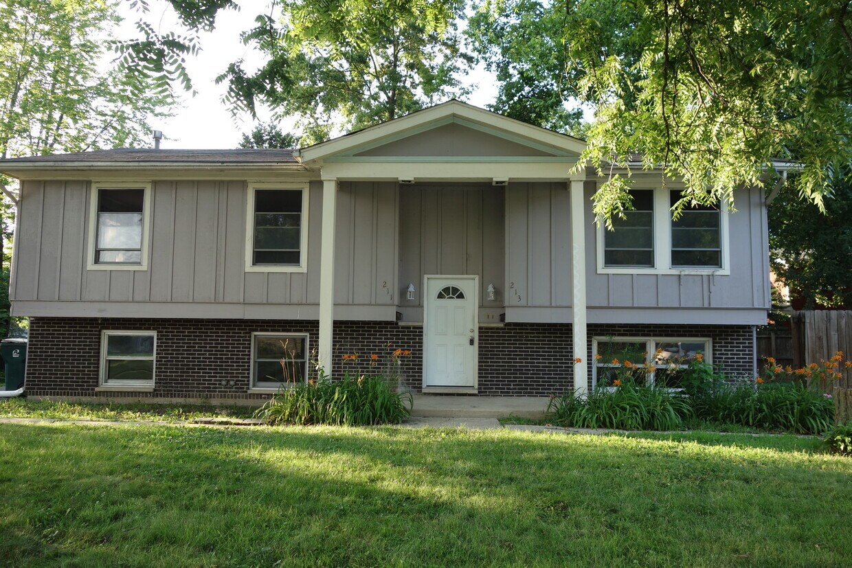 Foto principal - 213 Lake St