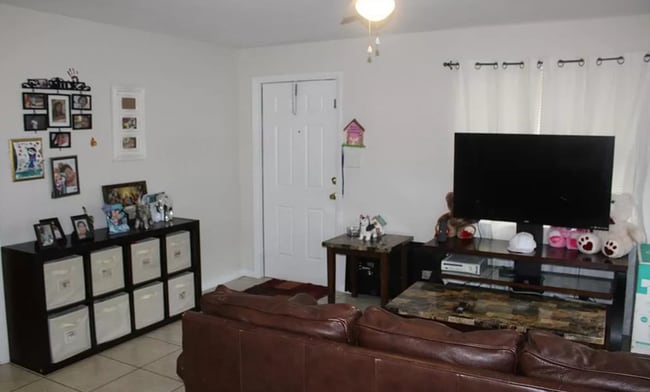 Building Photo - 4405 Thomasson Ln