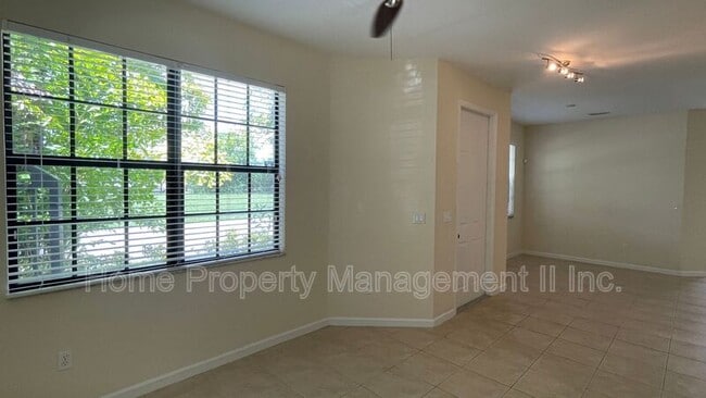 Building Photo - 1717 SW Umbria St