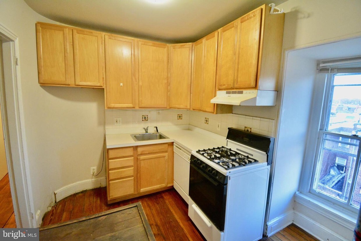 312 W Seymour St Unit 3, Philadelphia, PA 19144 Room for Rent in Philadelphia, PA