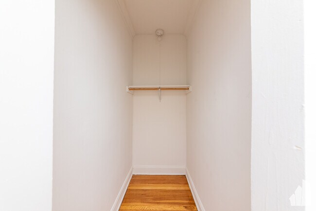 Foto del edificio - 4040 N Mozart St