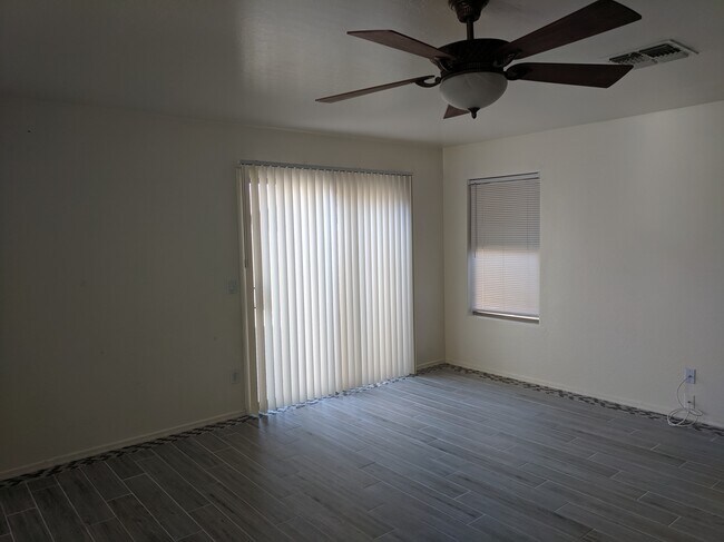 Living room 2nd view - 43750 W Bedford Dr