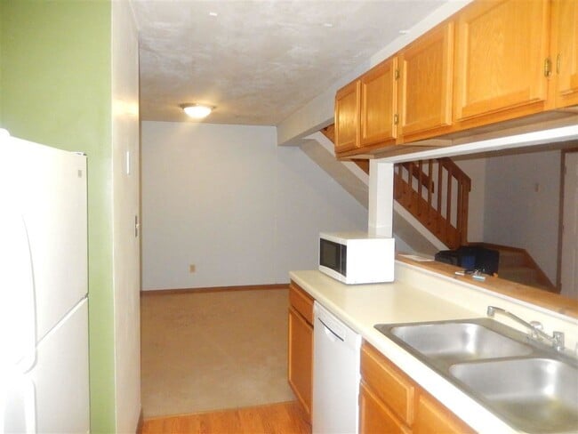 Building Photo - 746 Gold Nugget Trail