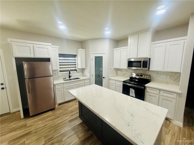 Foto del edificio - 3004 W Citrine St