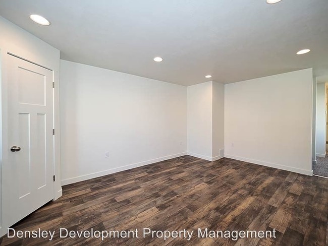 Building Photo - 4158 W Lower Bend Dr