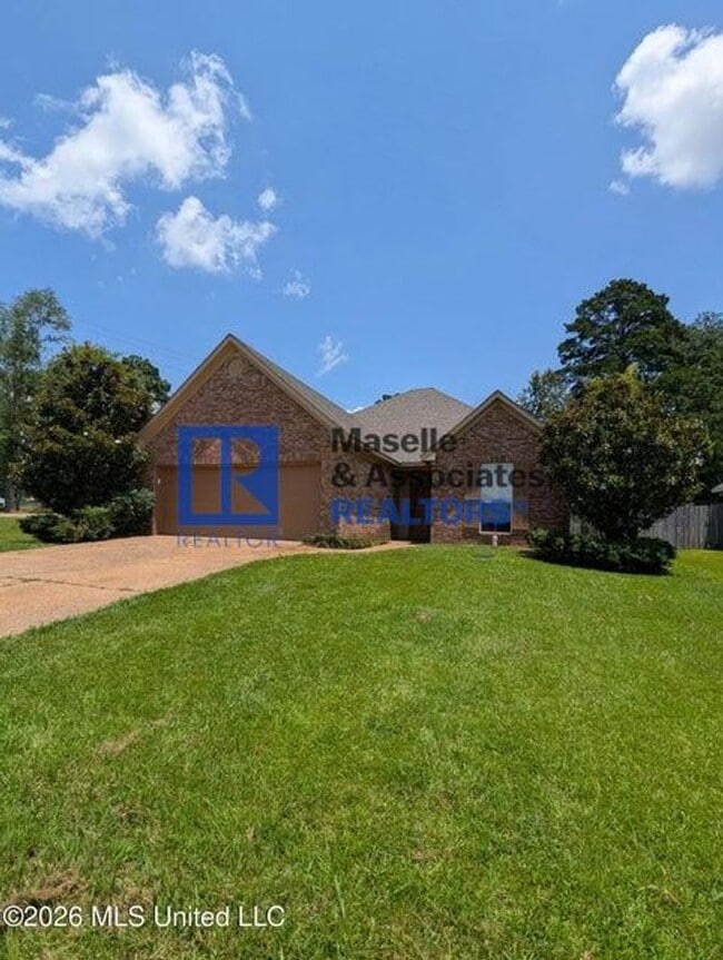 3 Bed/2 Bath Home in Reservoir East of Brandon - 3 Bed/2 Bath Home in Reservoir East of Brandon