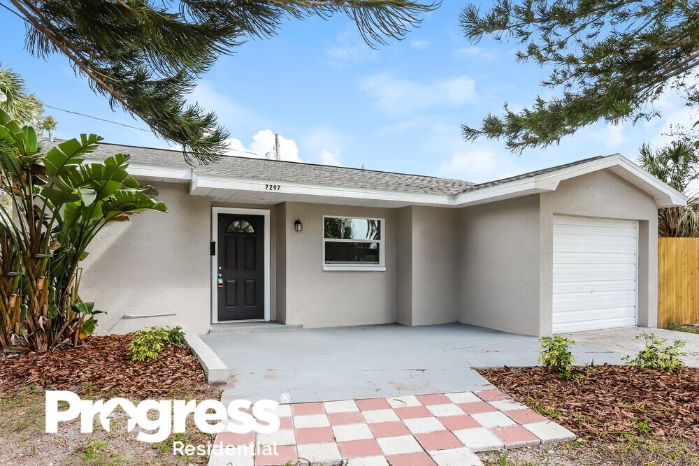 Foto principal - 7297 32nd Ave N