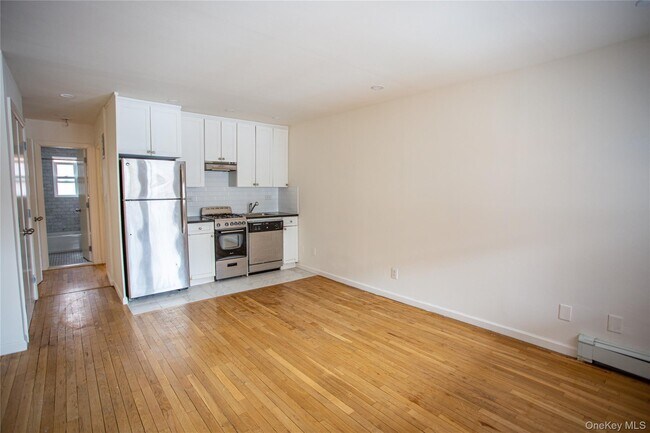 Foto del edificio - 765 Shore Rd