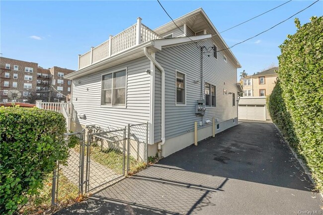 Building Photo - 41 Kimball Ave
