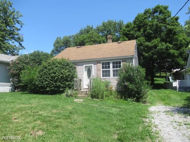 Building Photo - 2 br, 1 bath House - 1029 Monaca Road