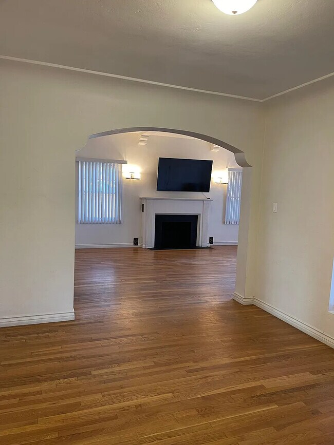 Foto del edificio - 2225 Scott Rd