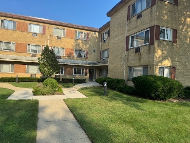 Building Photo - 9207 Skokie Blvd