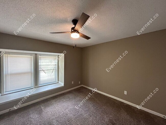 Foto del edificio - 4795 Winchester Rd