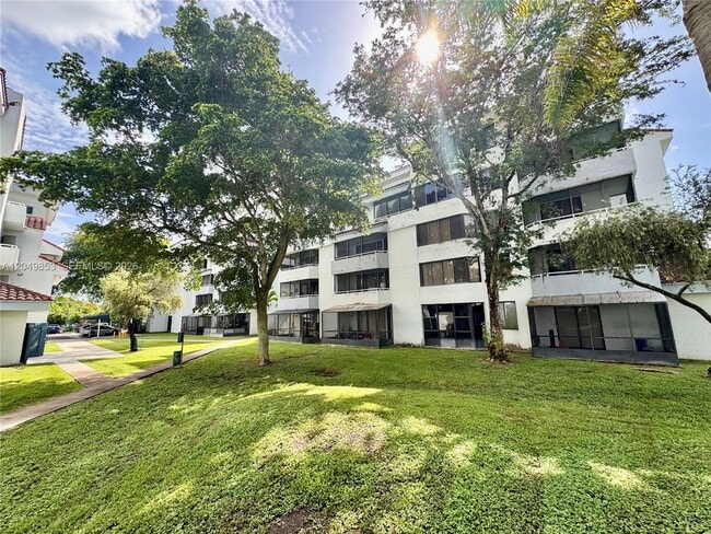 Foto del edificio - 8215 SW 152nd Ave