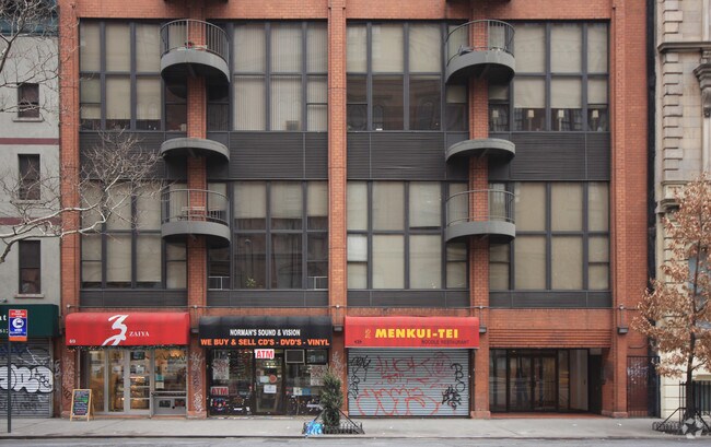 Building Photo - 65 Cooper St
