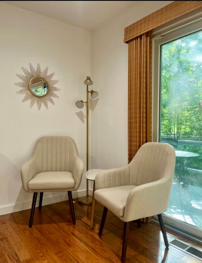 Foto del edificio - 5 Highland Ln