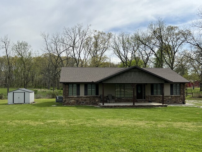 Building Photo - 13895 Bertschy Rd
