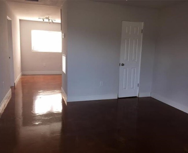 Sala de estar - 410 S Park Ave