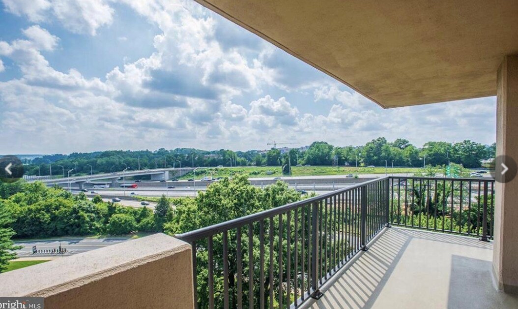 South and southwest exposure - 1300 Army Navy Dr