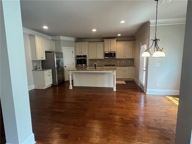Building Photo - 2766 Hilson Commons