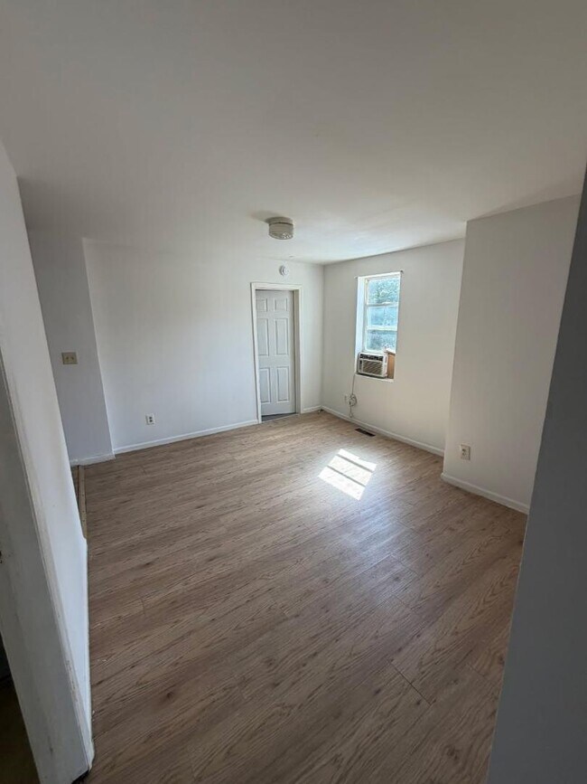 Foto del edificio - 142 Lark St