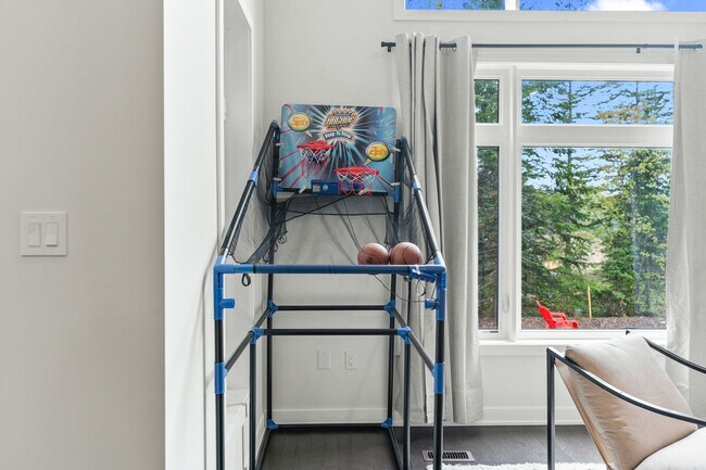 Photo du bâtiment - 1016 Echo Hills Rd