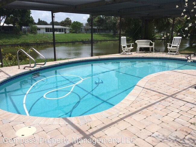 Building Photo - 3 br, 2 bath House - 492 E Shade Drive