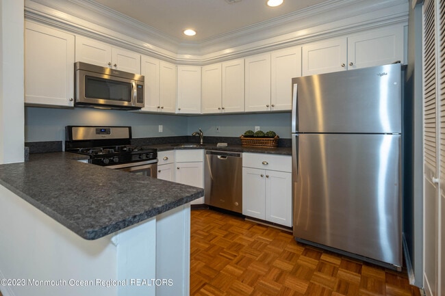 Building Photo - 90 Quince Ct