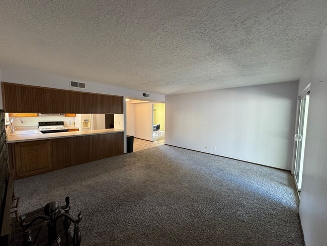 Foto del edificio - 3bed 2bath near ABQ Academy