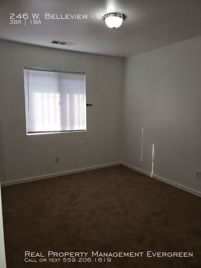 Building Photo - 3 bedroom in Porterville CA 93257