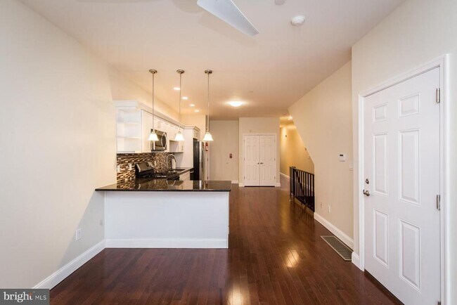 Foto del edificio - 1802 E Huntingdon St